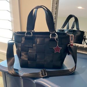 Vintage like new HARVEYS seatbelt purse black